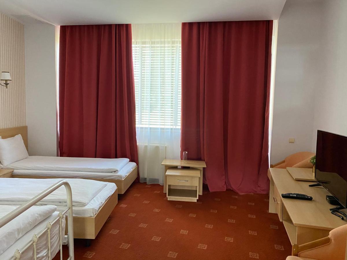 Hotel Andy Km 36 Bucharest Exterior photo